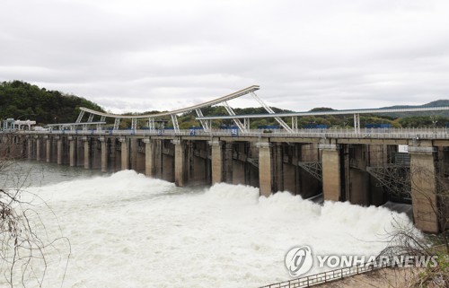 화천 사내 55.5㎜… 밤사이 시간당 20㎜ 폭우에 피해 속출