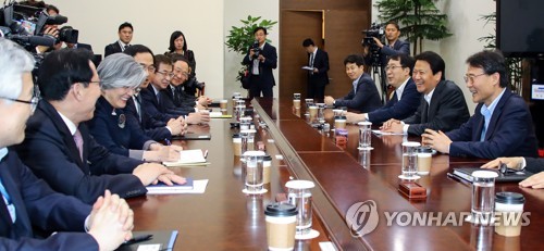 문대통령 '북미중재·판문점선언 이행' 투트랙 가속 질주