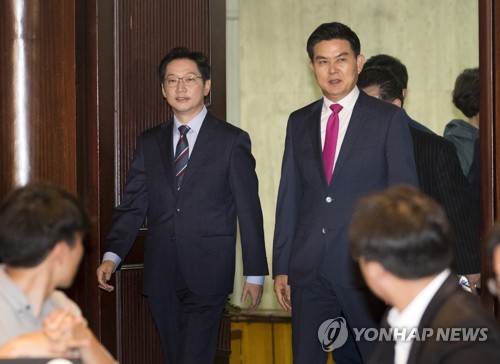 김경수 '힘 있는 도지사' 김태호 '일 잘하는 도시자 첫 토론대결