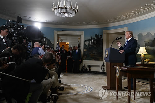 이란 핵합의 파기, 제조업에 타격… "생산·소비에 모두 부정적"