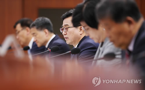 김동연 "일자리 문제 아쉬움…추경 조속히 심의해야"