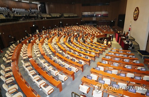 또 멀어진 개헌… 국회 주도 개헌에 여야 시각차 극명