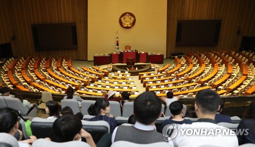 국회 전반기 법안처리율 27%… 후반기도 초반부터 난기류