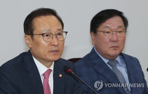 민주 "한국당, 한반도 운명 외면하는 못난 심보"