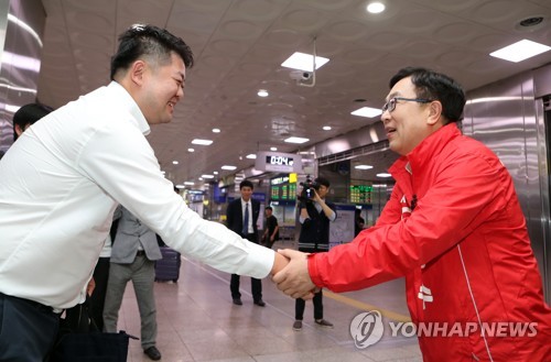 '표심을 잡아라' 부산 여야 사활건 공식 선거전 돌입