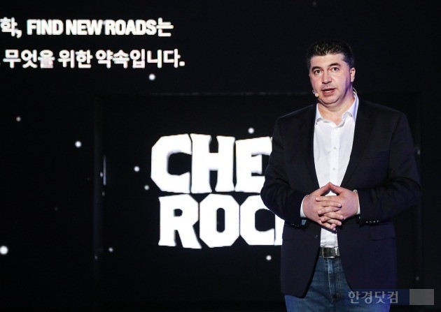 카허 카젬 한국GM 사장이 쉐보레는 지금껏 한국 시장에서 선보이지 않았던 새로운 모델을 내놓겠다며 경영정상화 각오를 다졌다. (사진=한국GM)