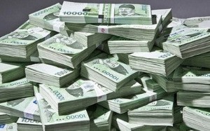 강남 큰손들 뭉칫돈 들고 줄서… 판매 반나절 만에 1000억 모이기도