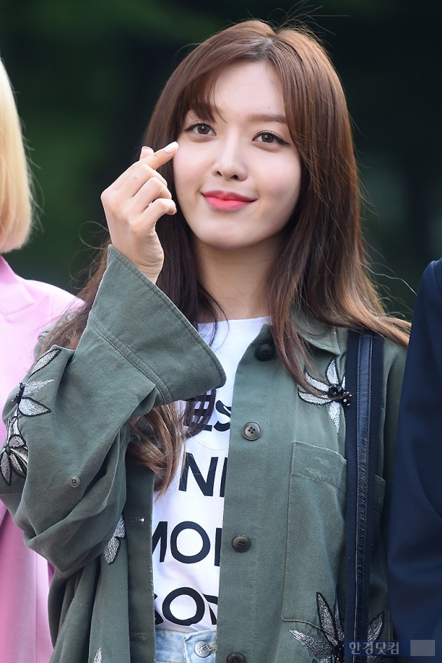 [포토] AOA 찬미, '깜찍하게 하트~'