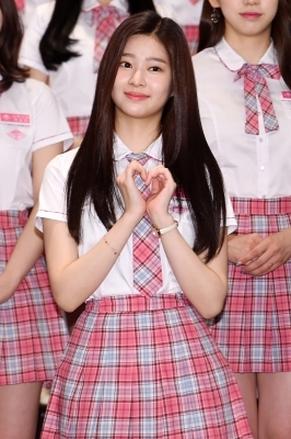 [포토] 프로듀스48 김민주, '사랑스러움이 뚝뚝'