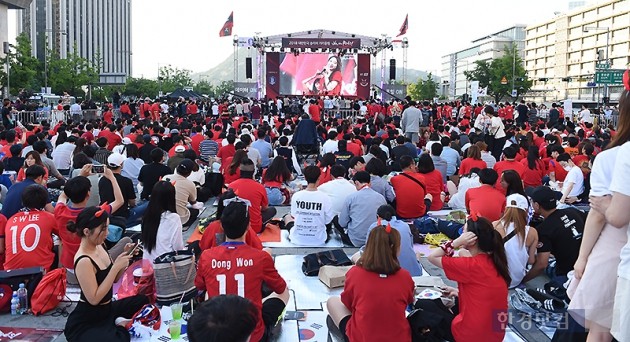 [포토] '광화문광장 가득 메운 붉은악마'