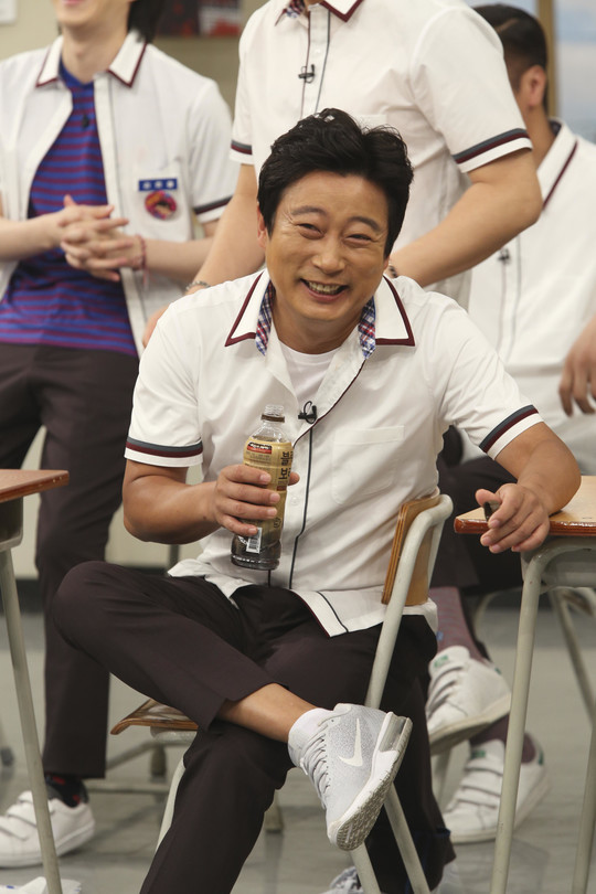 ‘아는 형님’ 이수근 아버지에게 직접 듣는 이수근의 어린 시절 청문회 (사진=JTBC)