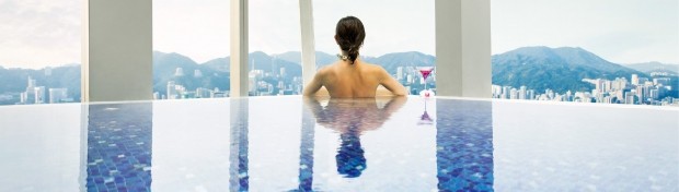  리츠칼튼 홍콩 118층 ‘천상의 수영장’ 