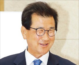 이시종, 8전8승 '선거의 달인'… 3선 고지 점령