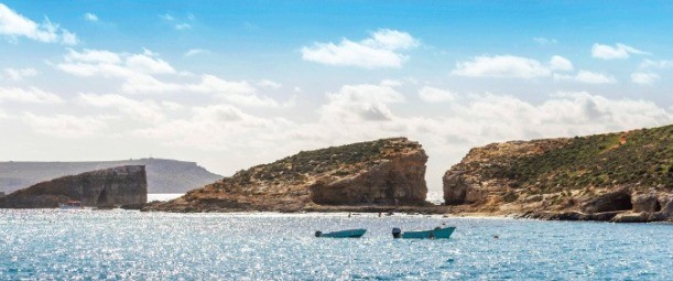 몰타와 면한 아드리안해의 아름다운 풍경.
 