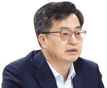 김동연 경제부총리 "ICT업종 특별연장근로 허용"