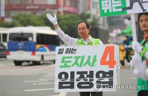 "표심을 잡아라"…선거운동 첫 주말 전북 후보들 총력전