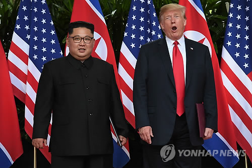 트럼프 "핵우산제거 논의 안해…한반도 비핵화는 北핵무기 제거"