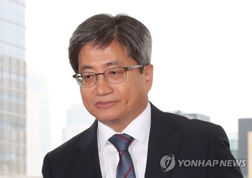 '재판거래' 의혹 검찰 손으로… 추가 물증 확보가 관건