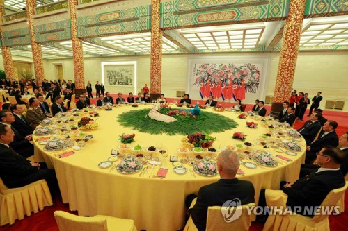 김정은 방중 배석자들로 본 북중협력… 중국 체제안정책도 전수