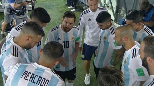 [월드컵] 아르헨티나 투혼 깨운 메시… '하프타임 연설'과 '기록 대방출'