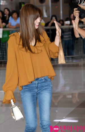 [TEN PHOTO]트와이스 사나 &#39;손 여신의 함박미소&#39;