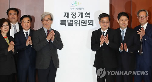 부동산 보유세 개편안 내일 공개… 종합부동산세 강화할듯