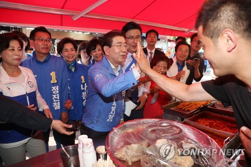 박원순 "빠른 시일내 평양방문"… 막판 유세서 북미회담 부각