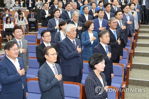 민주, 민생·개혁 박차… "당정청, 자만 않고 더 분발"