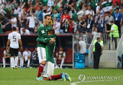 [월드컵] '유효슈팅 0개' 공격진, 독일 잡은 멕시코 어떻게 뚫을까