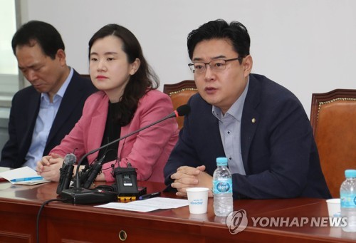 여야, 6·25행사 총집결… 민주 '평화바람' 한국 '훈련중단 우려'