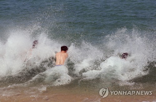 "벌써 한여름" 원주 34.8도·춘천 34.1도… 강원 폭염특보 확대