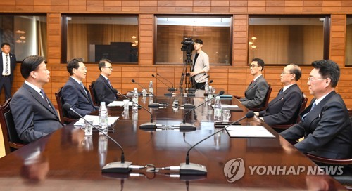 北 "남북, 동·서해선 도로 현대화"… 공동보도문 공개 안해