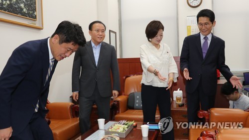 여야, 원 구성 첫 실무협상도 탐색전… "내주 본격 논의"