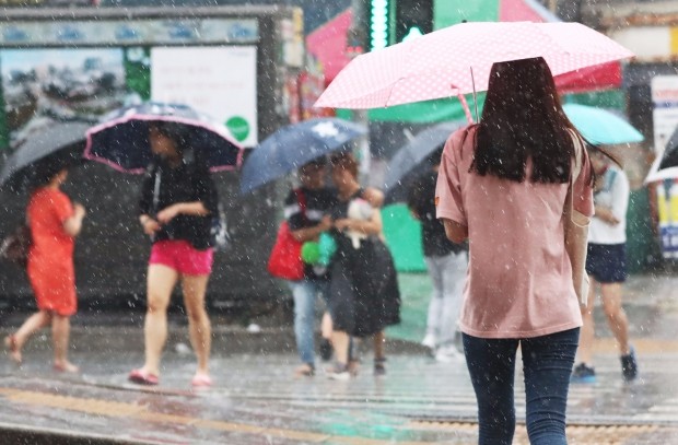 내일부터 전국 장마 시작…예상 강수량은?