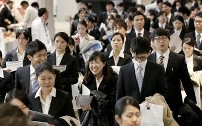 일본 5월 실업률 2.2%로 '깜짝하락'… 26년만에 최저