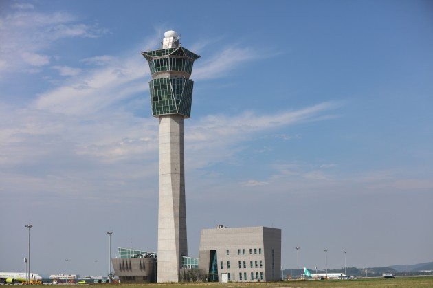 인천공항 관제탑 외경. 인천공항공사 제공