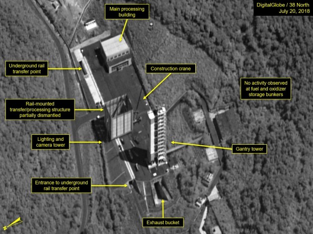 미국의 북한 전문매체 38노스가 최근 촬영한 위성사진들을 판독한 결과, 북한이 탄도미사일 실험장인 '서해위성발사장'을 해체하고 있는 것으로 보인다고 23일(현지시간) 밝혔다. 사진=연합뉴스, 38노스