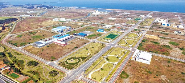 지원우대지역으로 지정된 석문국가산업단지 전경.  /당진시 제공
 