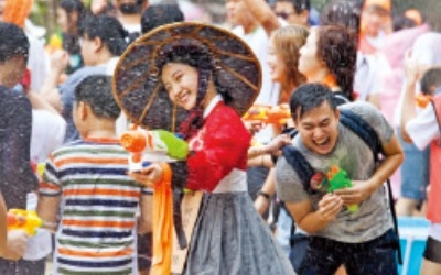 한국민속촌 ‘살수대첩’ 물 축제 등