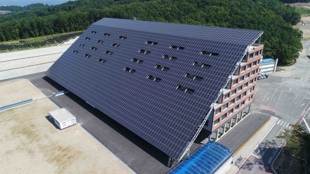 KCC 도시형 태양광 발전소 