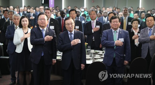 민주, 당권 대결구도 '안갯속'… 친문 교통정리 '감감'