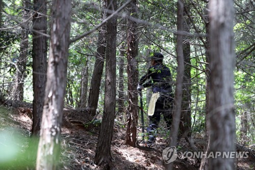 '태풍 오고 비바람 불어도…'숨진 강진 여고생 '흔적 찾기' 계속