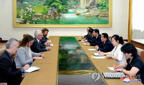 '방북' 유엔인도주의업무국장 "대북 원조 확대 할 것"