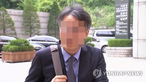 특검, 드루킹 측근 변호사 재소환… 경공모 '금고지기' 조사