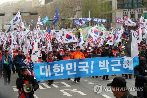 "트럼프, 내편인줄 알았는데 재앙"… 한국 보수주의 정체성 위기