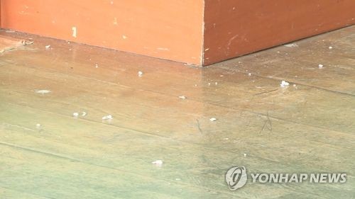 교실서 석면묻은 철골까지 해체한다…정부, 석면대책 강화