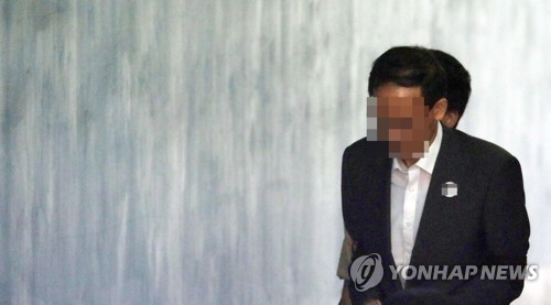 '노회찬 불법자금' 드루킹 측근 구속심사 출석… 특검 첫 시험대