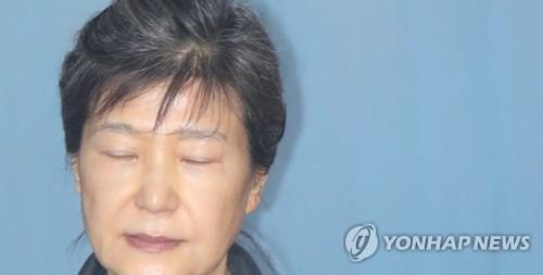 박근혜 국정농단 2심도 30년 구형… "반성없어 vs 사적이득 없어"