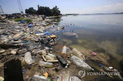 "전 세계 인간 피해 안 겪은 바다 불과 13％"