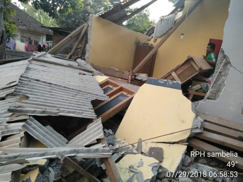 인도네시아 롬복서 규모 6.4 강진… 최소 3명 사망